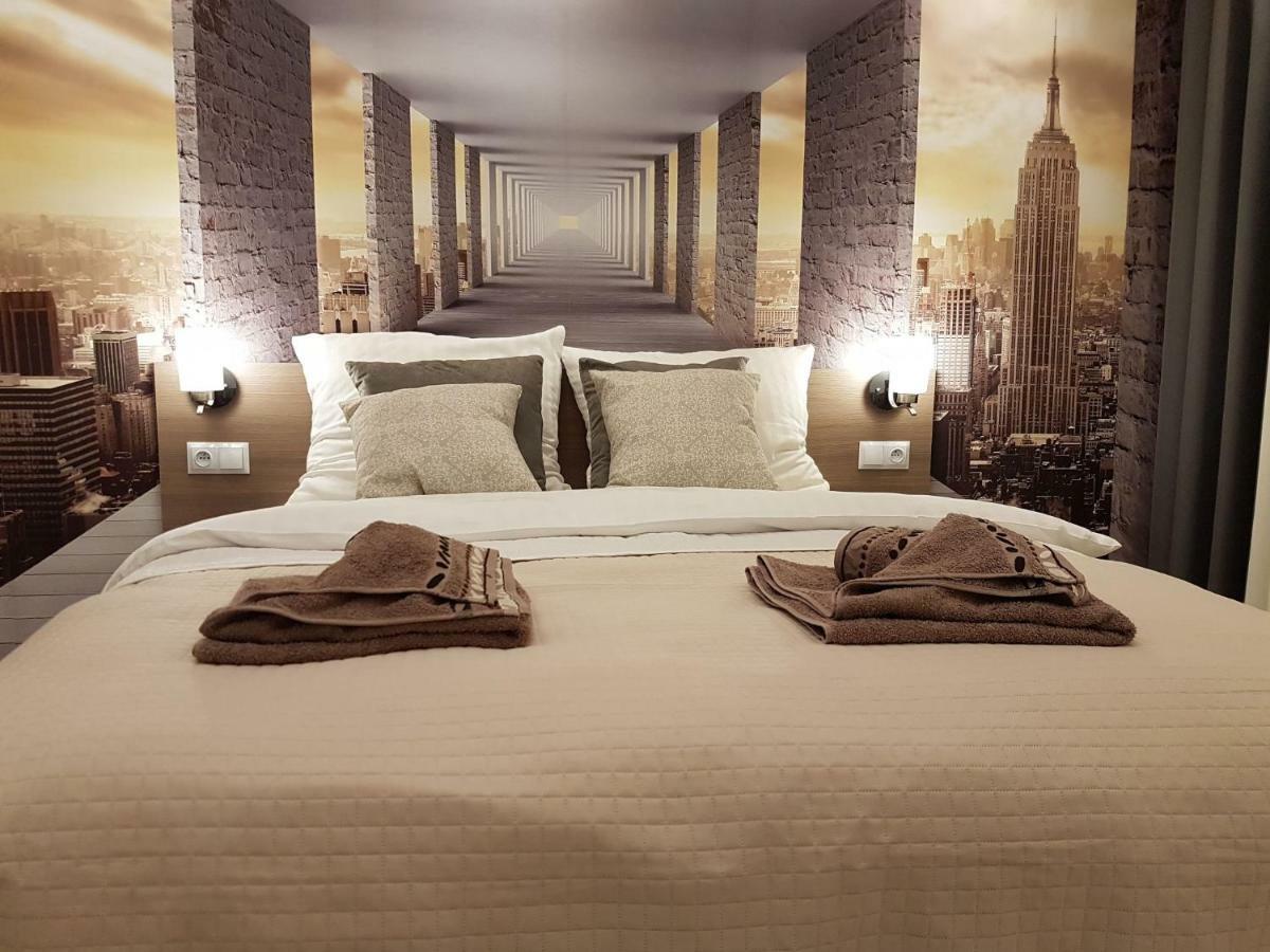 Q Apart Stary Rynek Apartment Лодз Екстериор снимка