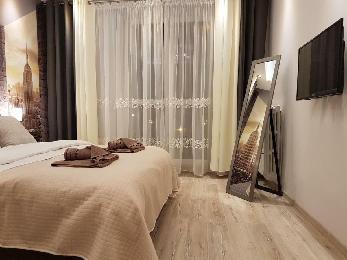 Q Apart Stary Rynek Apartment Лодз Екстериор снимка