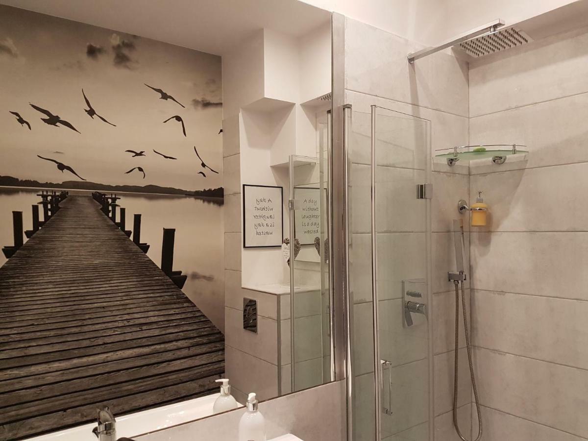Q Apart Stary Rynek Apartment Лодз Екстериор снимка